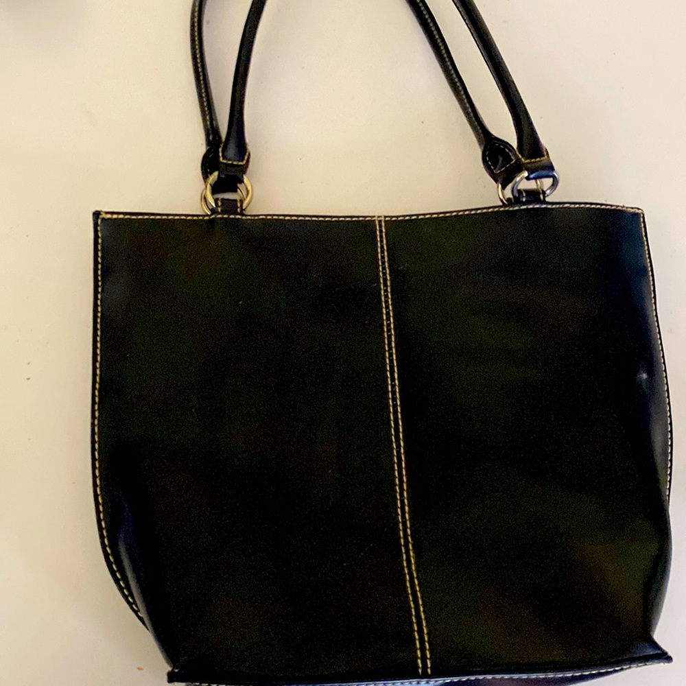 Wilson navy blue leather purse
